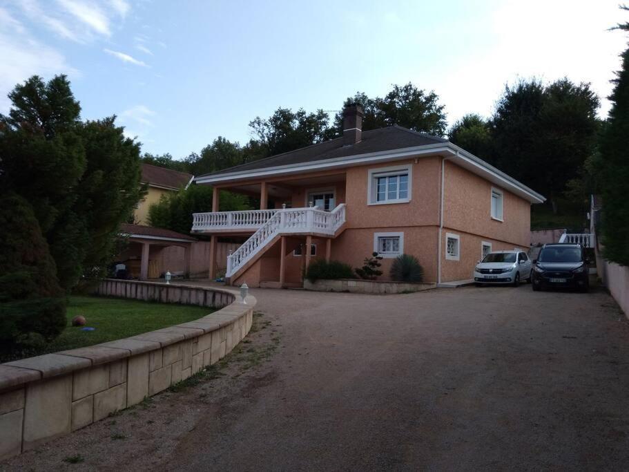 Comme A La Maison ! Chavanoz Zewnętrze zdjęcie